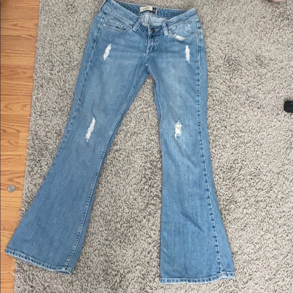 Boot cut jeans